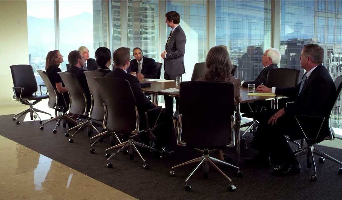 Собрание. Картинка для иллюстрации.