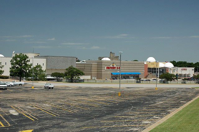 ТЦ "Южная семинария" источник: http://samlib.ru/a/alexost66/fort.shtml