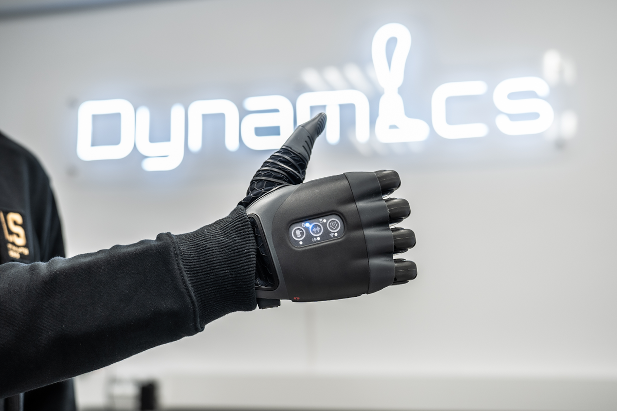 Мы готовы протянуть руку помощи каждому, кто в ней нуждается