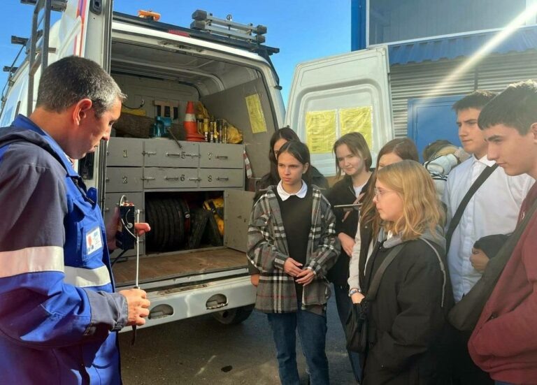    Студенты Оренбургской области знакомятся с работой местных предприятий Кристина Просвиркина