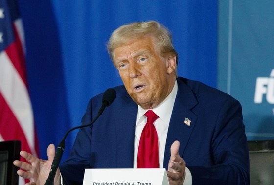    Дональд Трамп