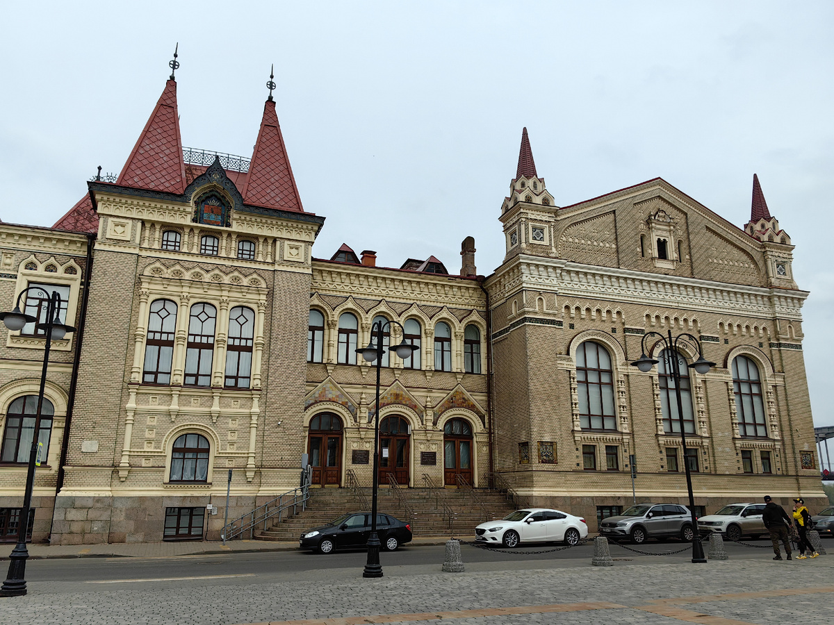 Здание новой биржи – Рыбинский государственный историко-архитектурный и художественный музей-заповедник