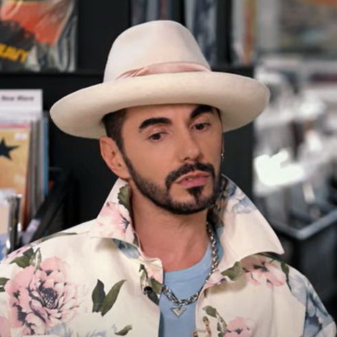     Тимур Родригез рассказал Лауре Джугелия о разводе, шляпах Майкла Джексона и новой любви