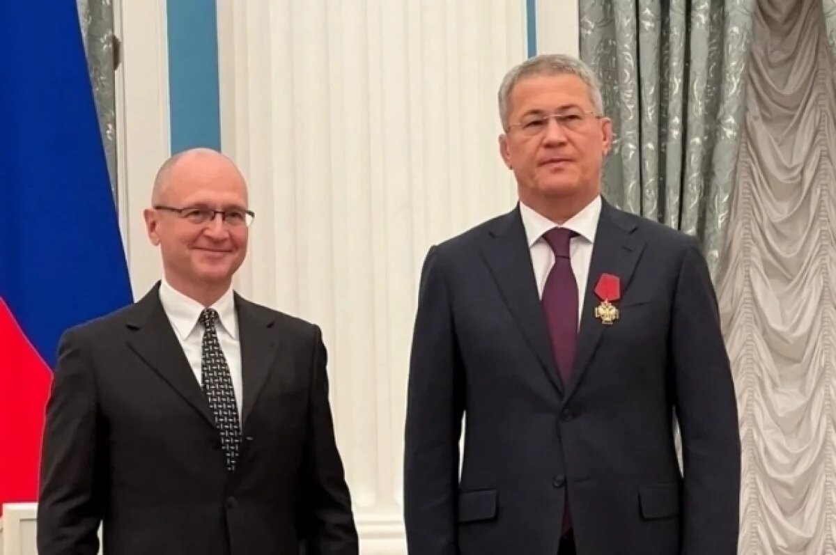    Путин наградил Радия Хабирова орденом за заслуги перед Отечеством