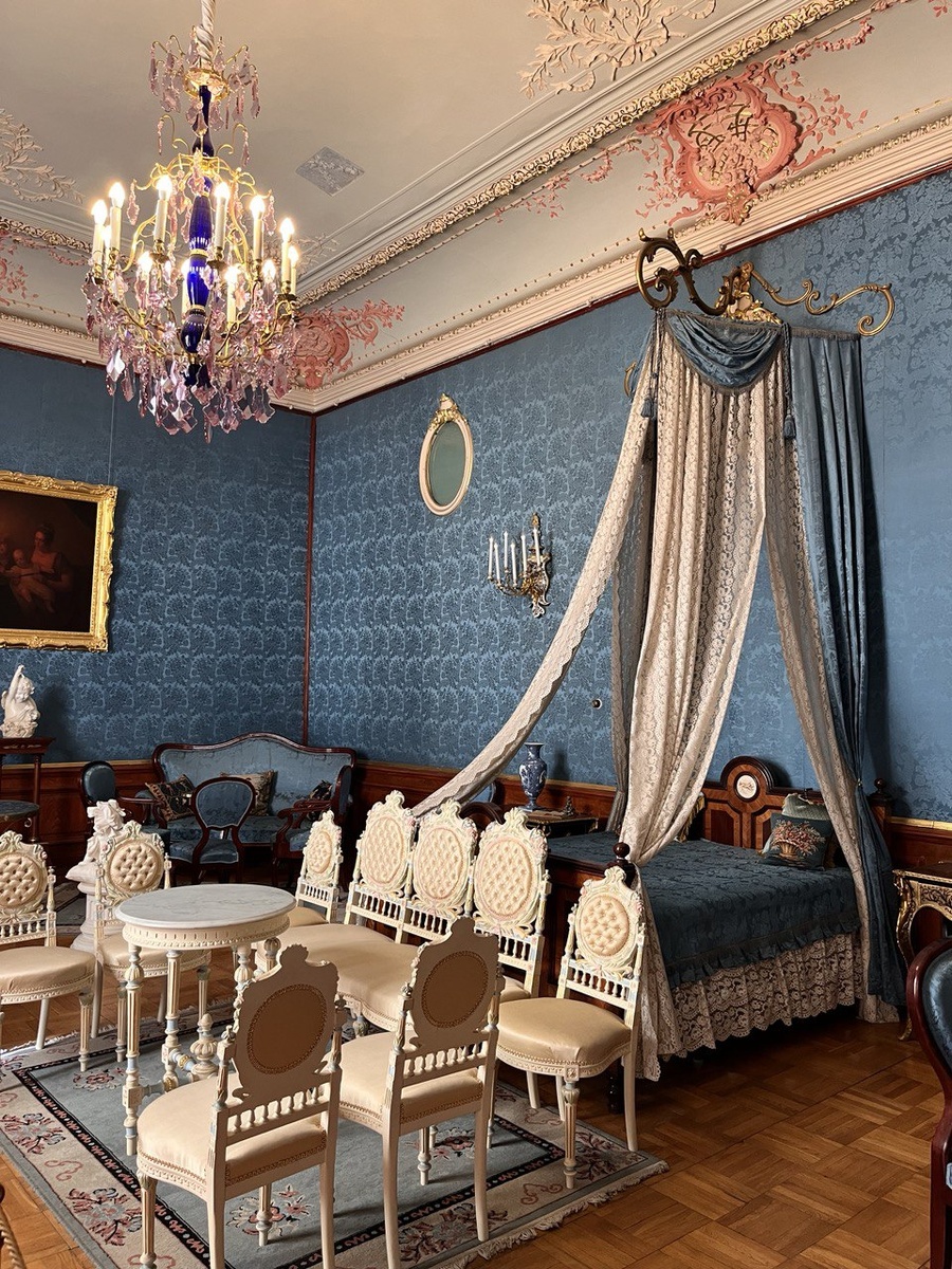 Парадная спальня Княгини