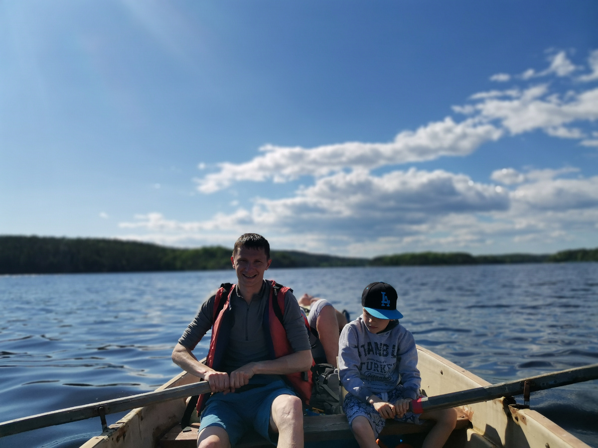 Я с сыном в очередном путешествии по Карелии