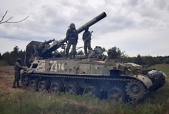    Расчеты самоходных минометов 2С4 «Тюльпан»