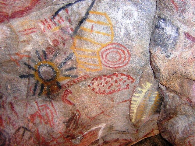 "Черная звезда" и газопылевое облако. Наскальный рисунок. Калифорния.