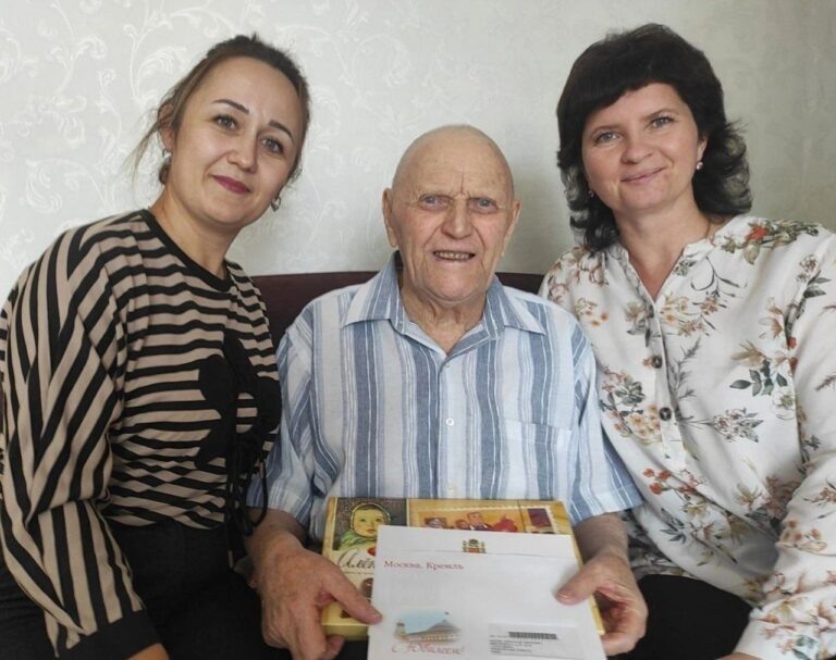    Труженик тыла из Сорочинского округа Александр Калугин отпраздновал 95-летний юбилей Кристина Просвиркина