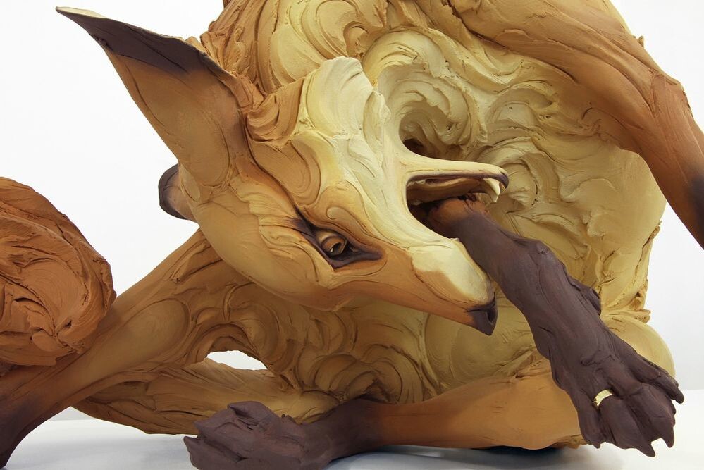 СКУЛЬПТУРА работы БЕТ КАВЕНЕР  СТИХТЕР /  Beth Cavener Stichter  " В ЛОВУШКЕ  "