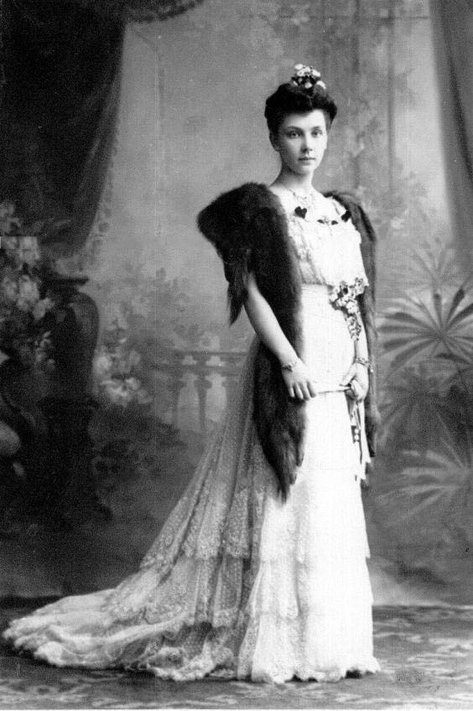 Мария Петровна Столыпина (в замужестве Бок) (1885-1985). Её сыграла Екатерина Чаннова