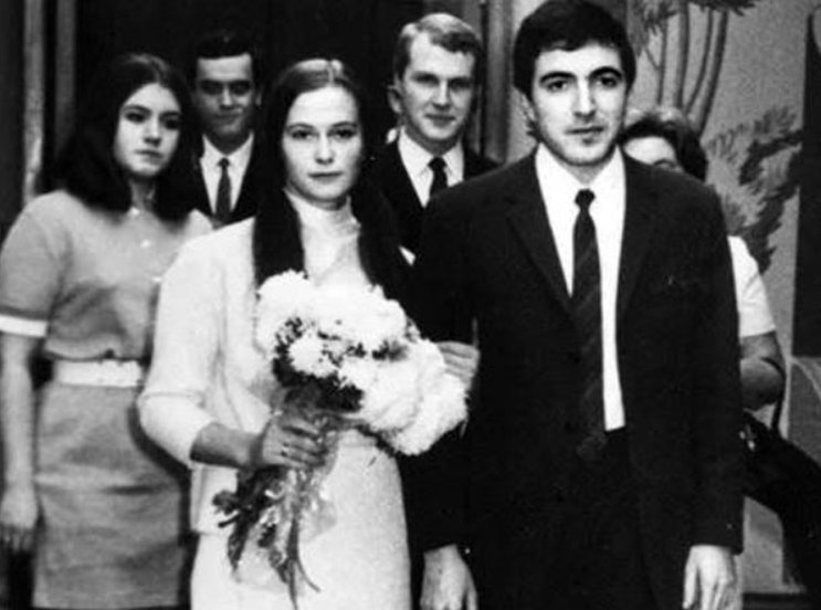Березовский и Короткова (здесь будущему олигарху примерно 25 лет)