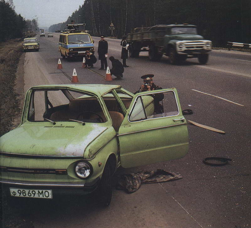 Примерно так выглядело место ДТП. Изображение взято из открытого источника "Яндекс. Картинки"