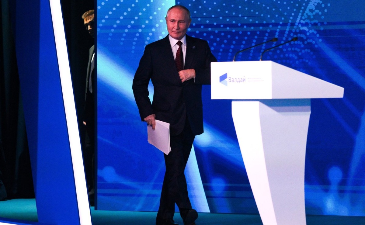    Владимир Путин: использование интернета должно быть основано на суверенных алгоритмах