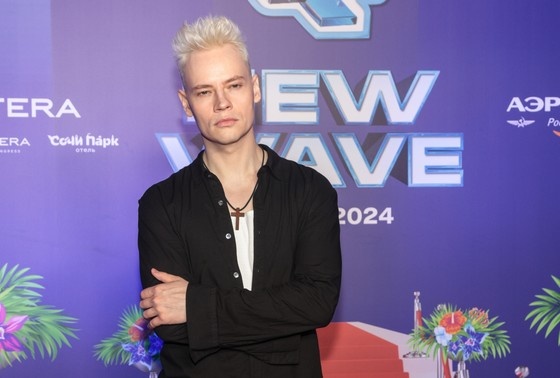     Певец SHAMAN (настоящее имя — Ярослав Дронов)