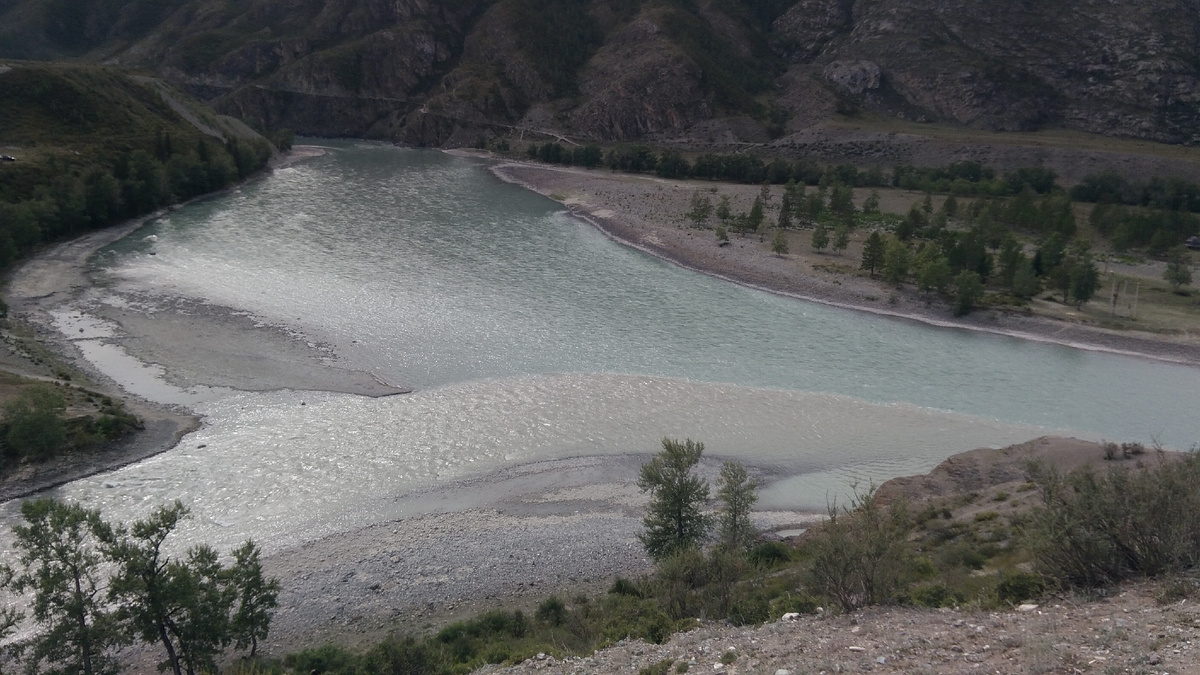 Впадение Чуи в Катунь