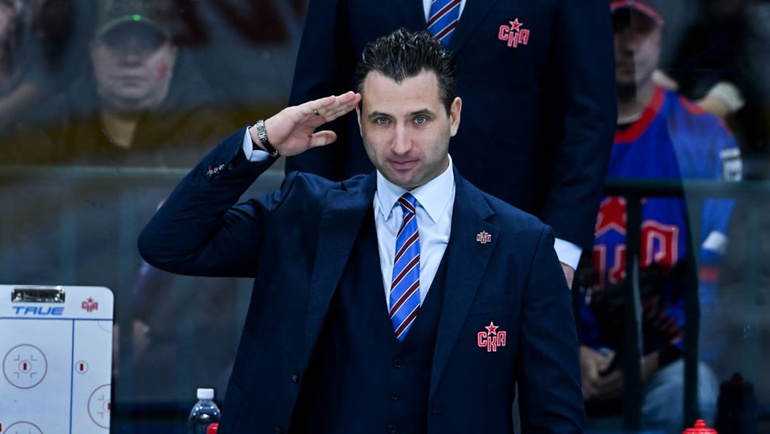    Главный тренер СКА Роман Ротенберг.ХК СКА