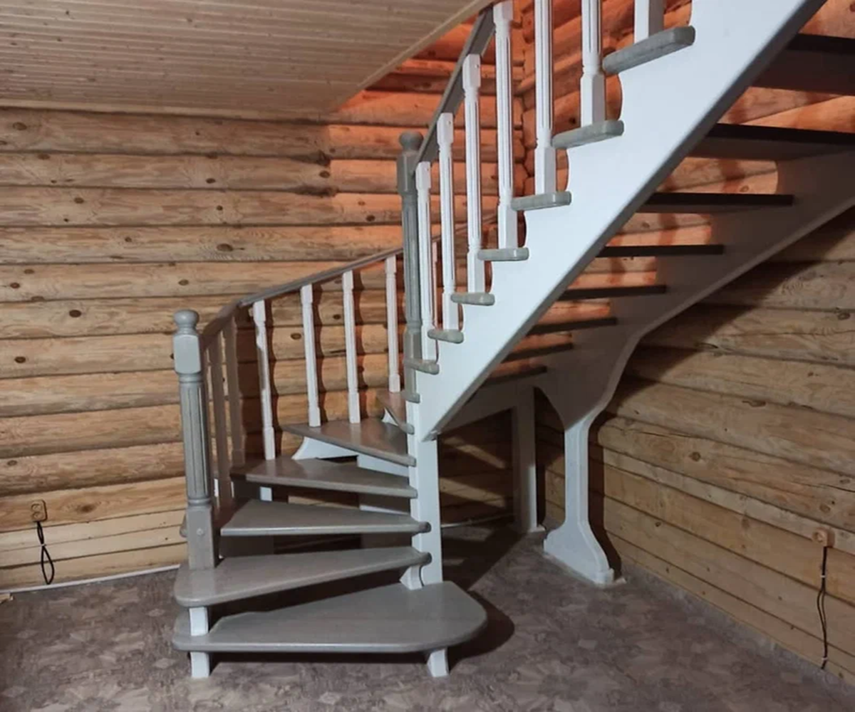 Изготовление деревянных лестниц в Москве и Казани