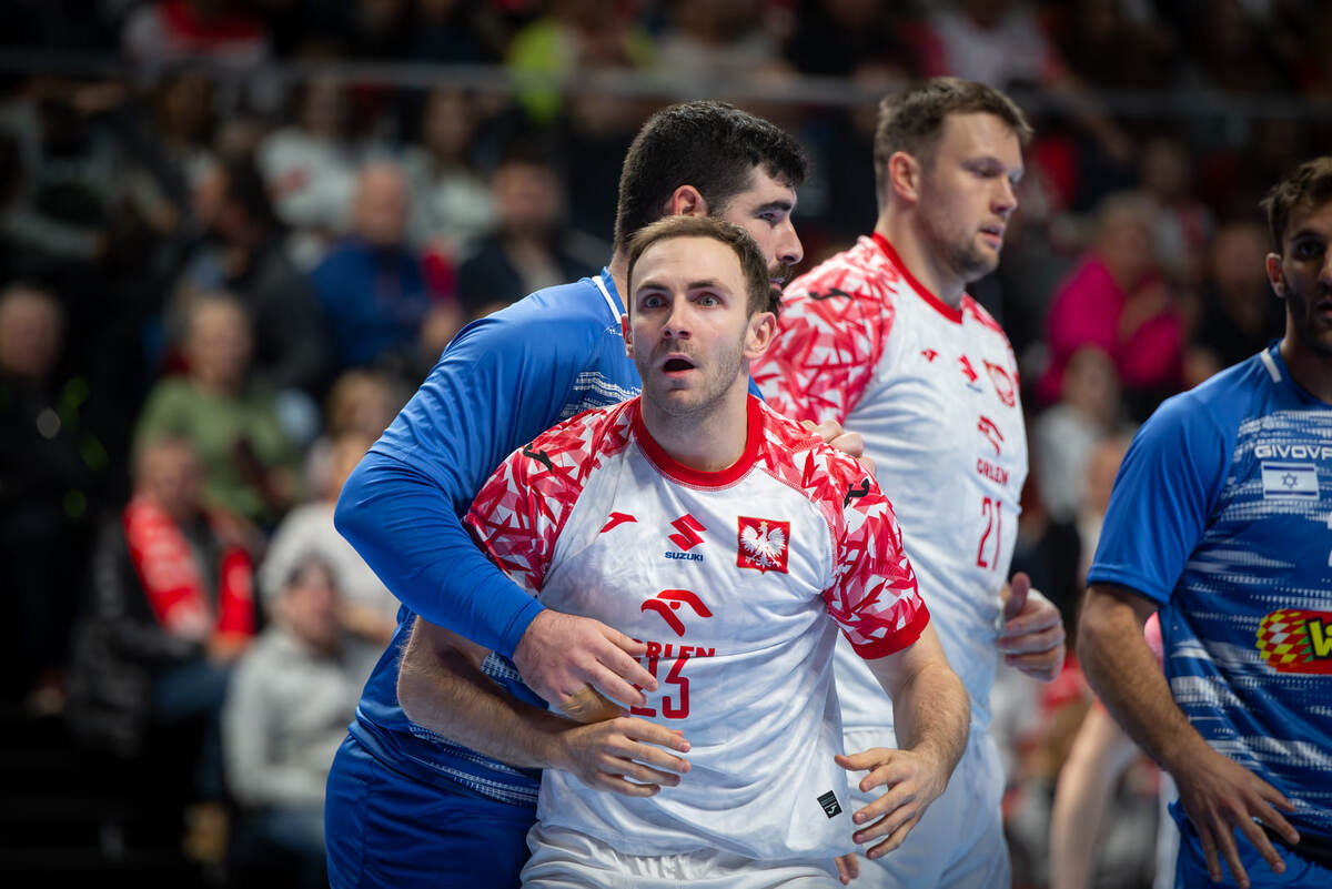    Сборная Израиля удивила Аркадиуша Морыто (№23) и его товарищей