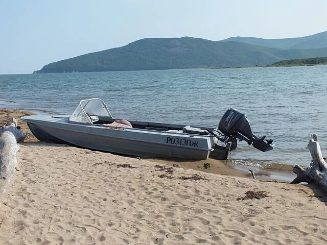    «Казанка-5М» с выносным транцем. Фото: Commons.wikimedia.org/ Andshel