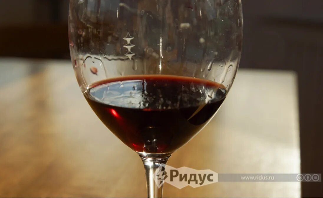    Красное вино. © Ольга Соколова / Ridus.ru