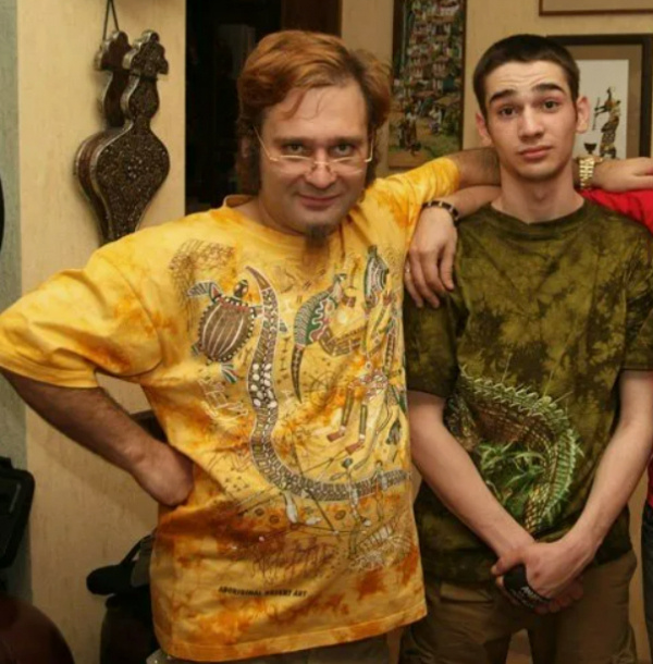    Шоумен с сыном Сергеем