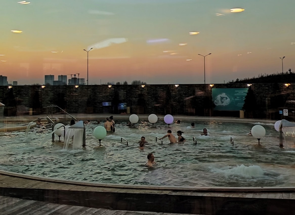 С 9 ноября горячие источники предлагают посетителям оздоровительные услуги.  Фото: ФедералПресс / Ирина Ромашкина