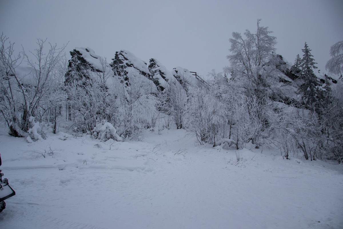 Там же , зима. Колпаки. (фото  из архива автора)