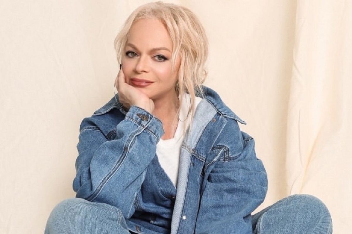 Лариса Долина не собирается в ближайшее время уходить со сцены. Фото: социальные сети.