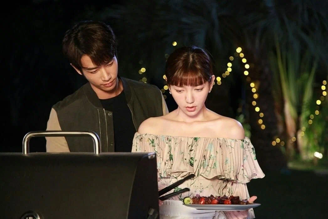 Кадр из дорамы "Мы не можем быть друзьями"