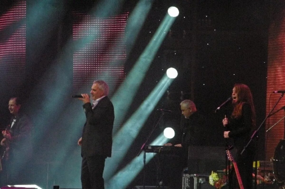    SHOT: Валерий Меладзе поднял стоимость предновогодних выступлений на ₽3 млн