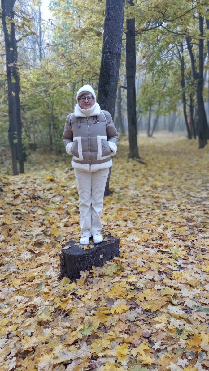 РАСТОЛСТЕЛА, УЖЕ 63 КГ УТРОМ. ЩЁКИ МИЛО СВИСАЮТ. 