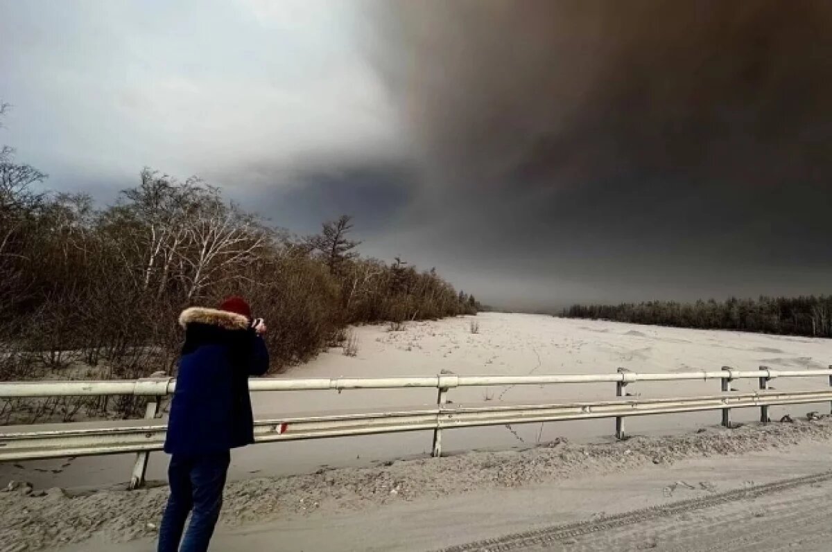    Поселки рядом с вулканом Шивелуч на Камчатке обеспечены водой и продуктами