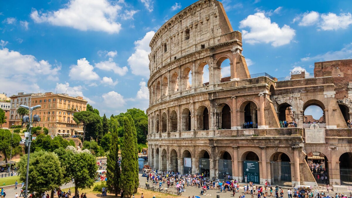 Колизей — это символ Рима и одно из самых узнаваемых зданий в мире