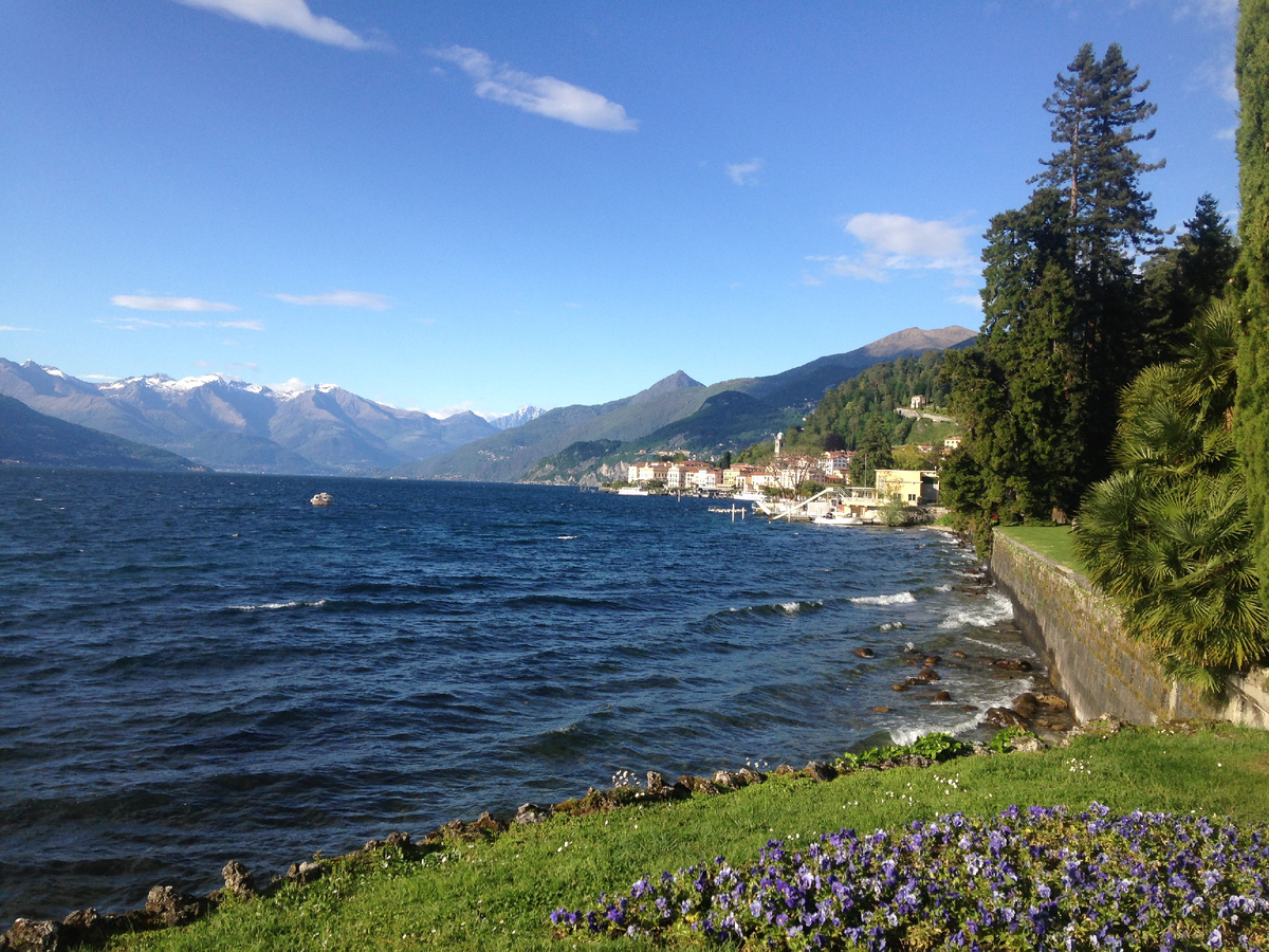 Озеро Комо. Фото автора. Май 2019 год.