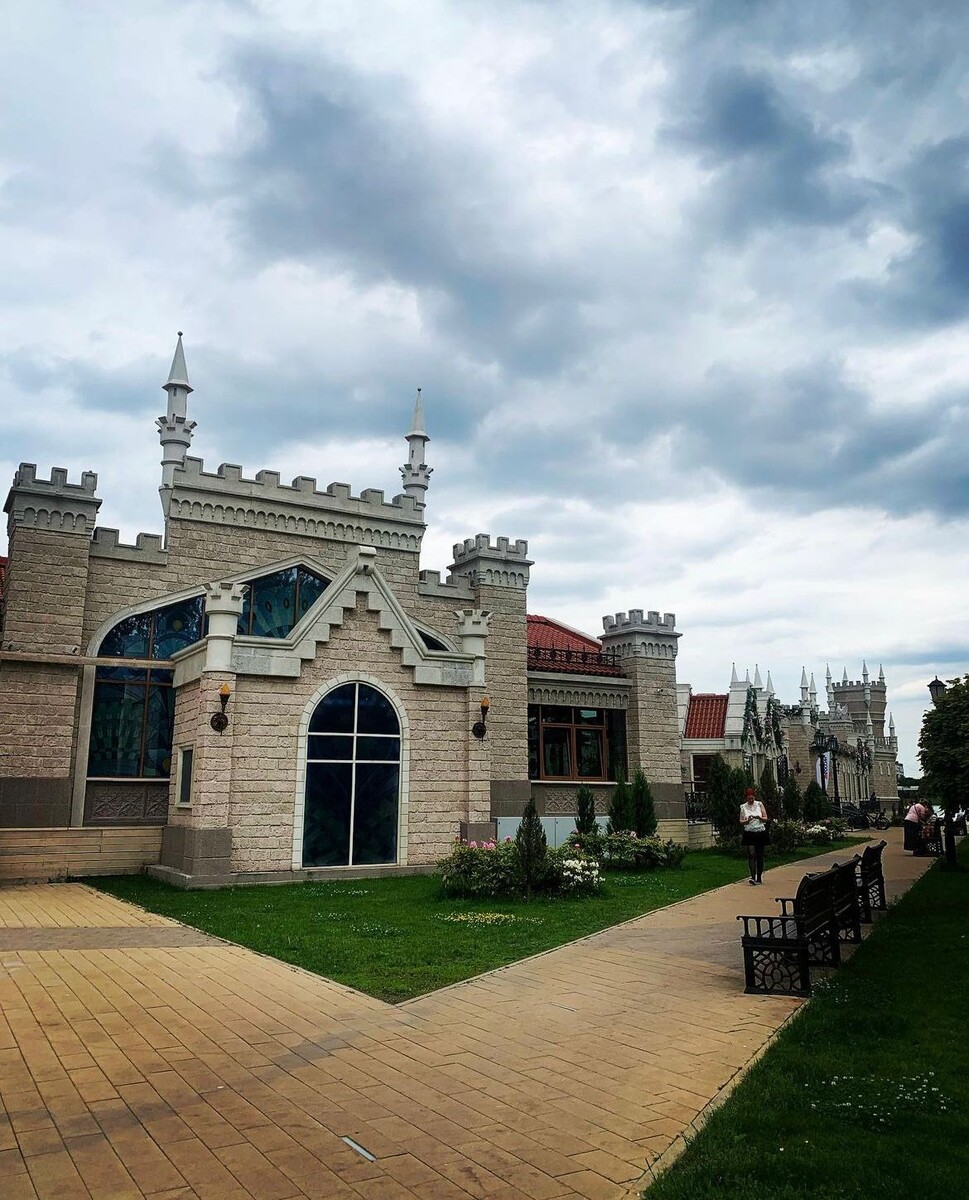 Гольяновский парк с площадкой Московских сезонов © "Покажу Москву"