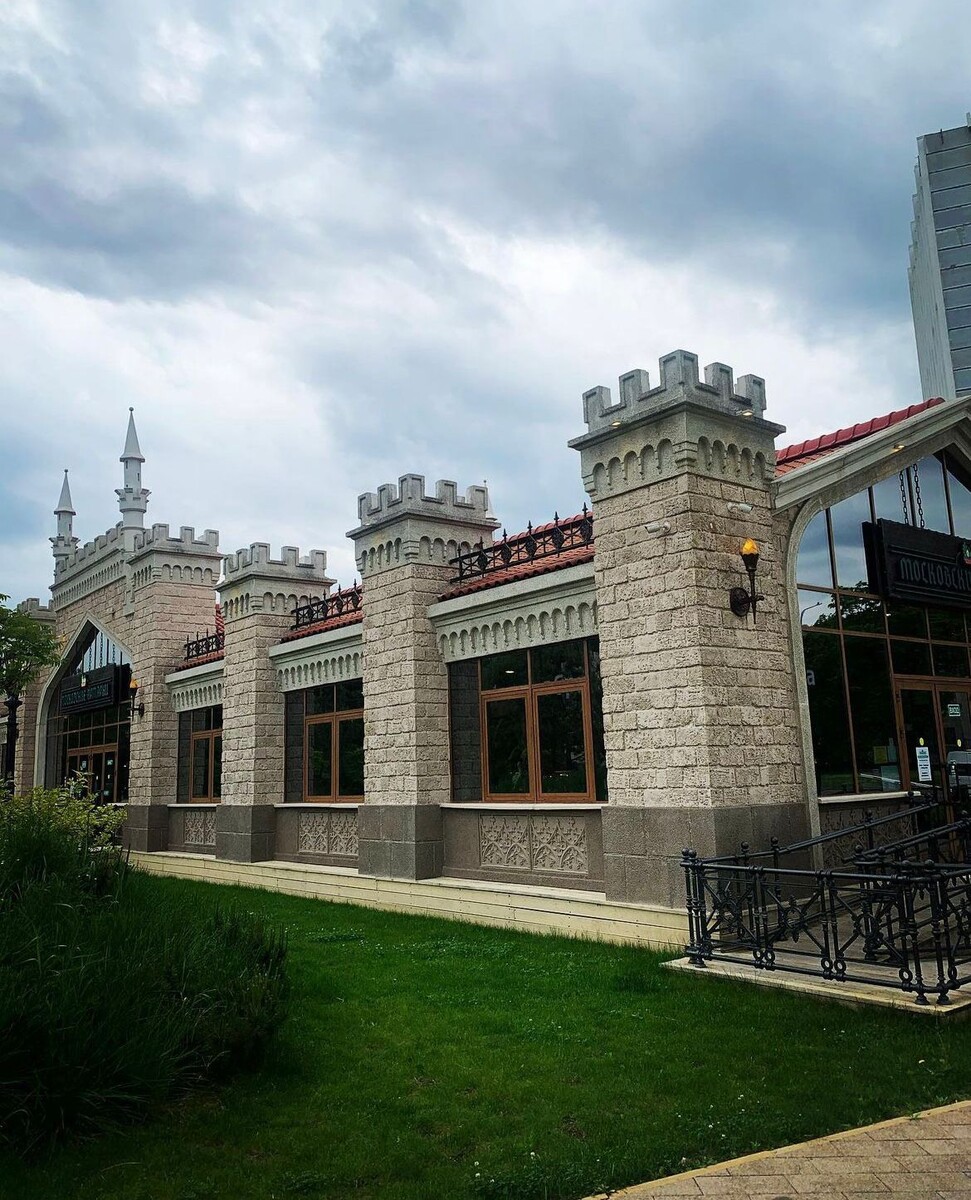 Гольяновский парк с площадкой Московских сезонов © "Покажу Москву"