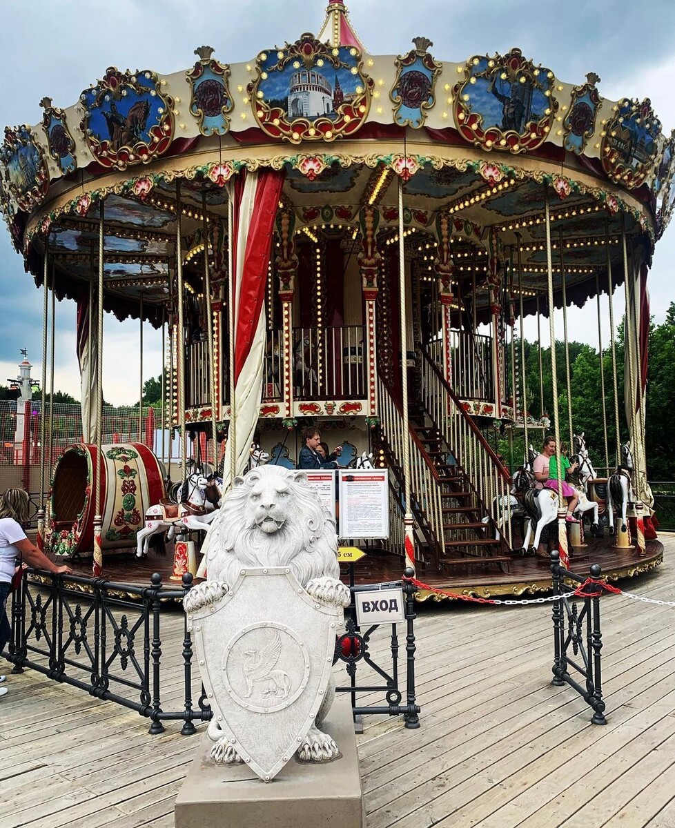 Гольяновский парк с площадкой Московских сезонов © "Покажу Москву"