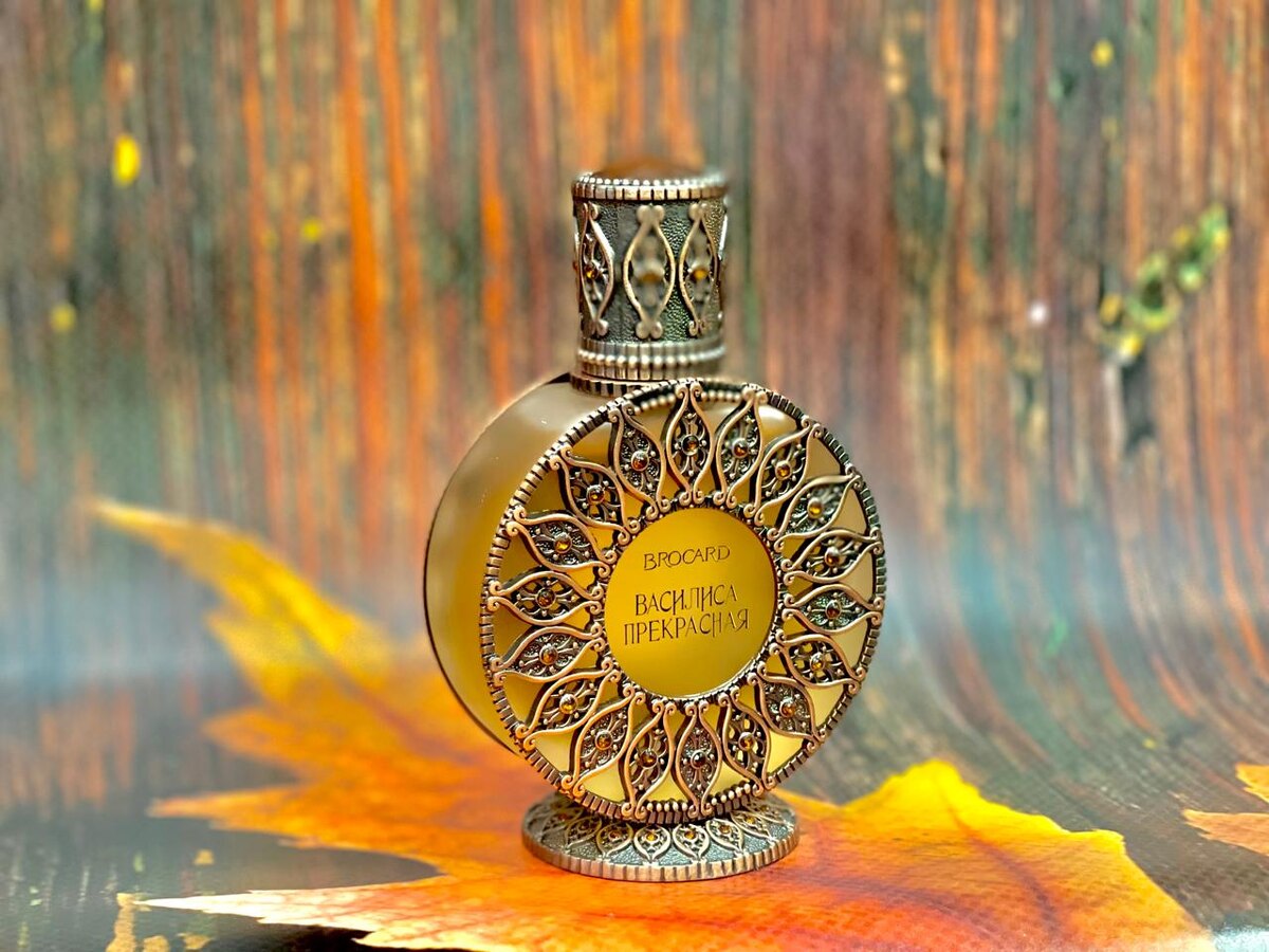 Vasilisa Prekrasnaya Василиса Прекрасная Brocard — это аромат для женщин, он принадлежит к группе восточные древесные. Это новое издание: Vasilisa Prekrasnaya Василиса Прекрасная выпущен в 2022 году. Парфюмер: Olaf Larsen.