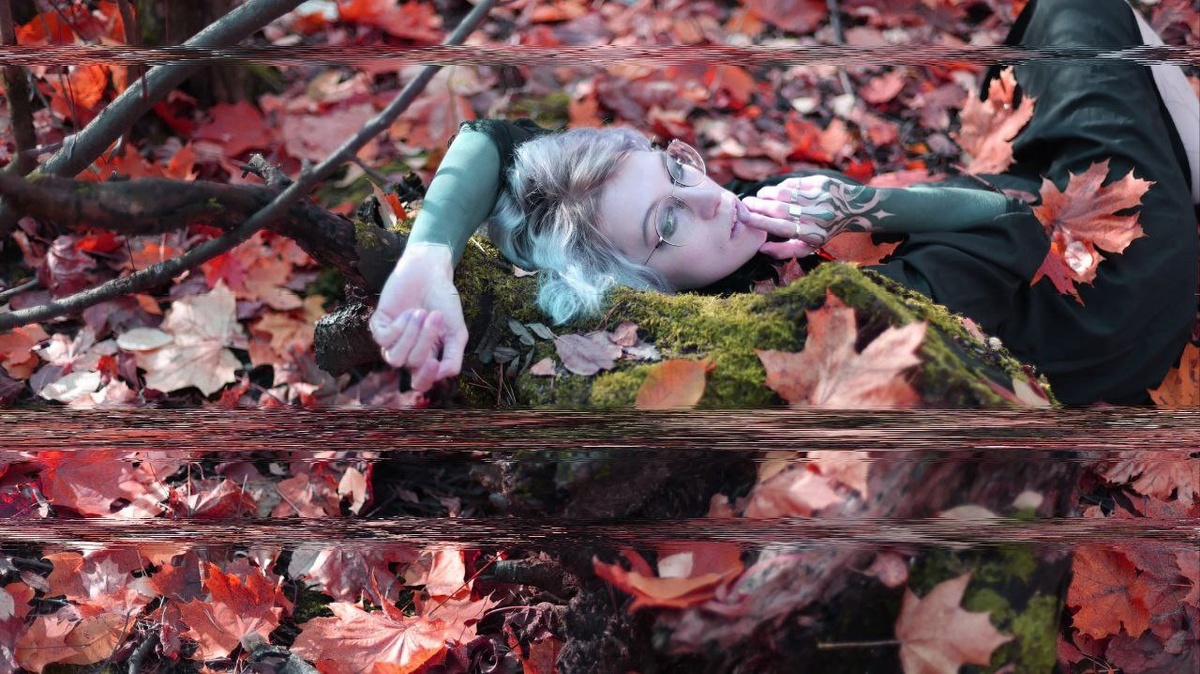    Снимок, обработанный за пару кликов в одном из приложений, Glitch Lab / Фото: Елизавета Чечевица