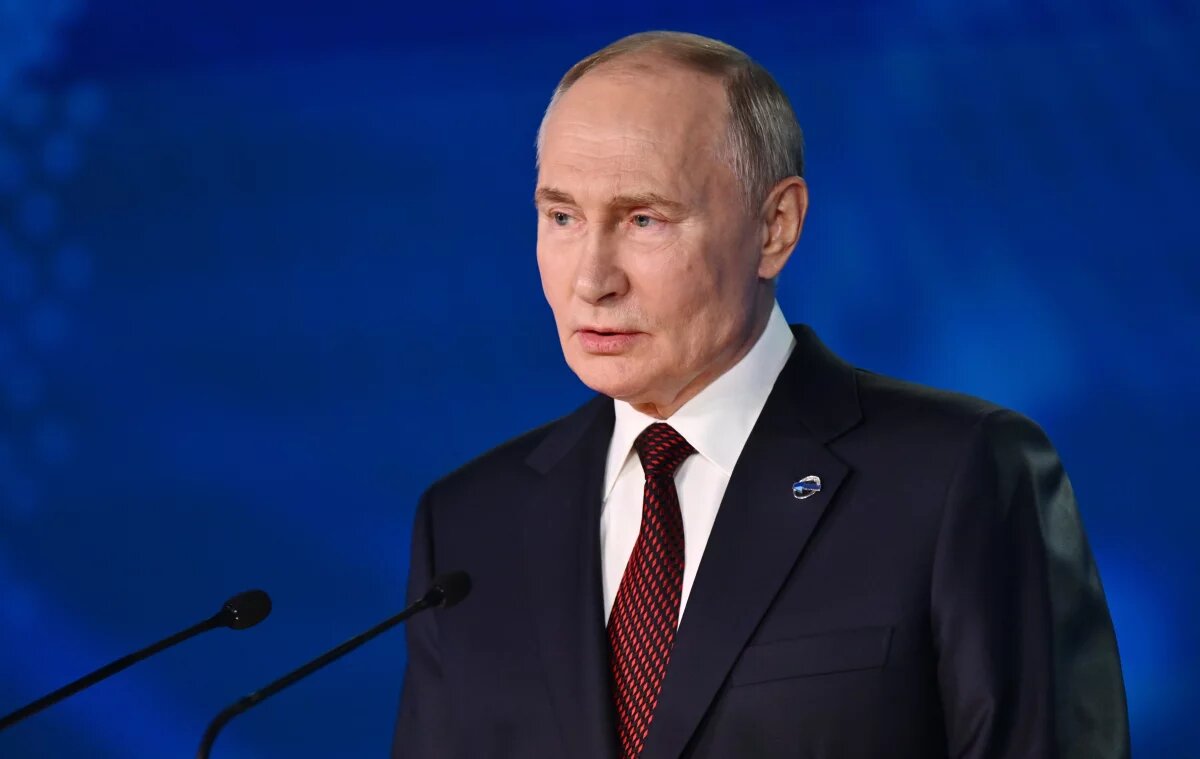    Политолог Виноградов: поздравление Путина Трампу – стандартная процедура