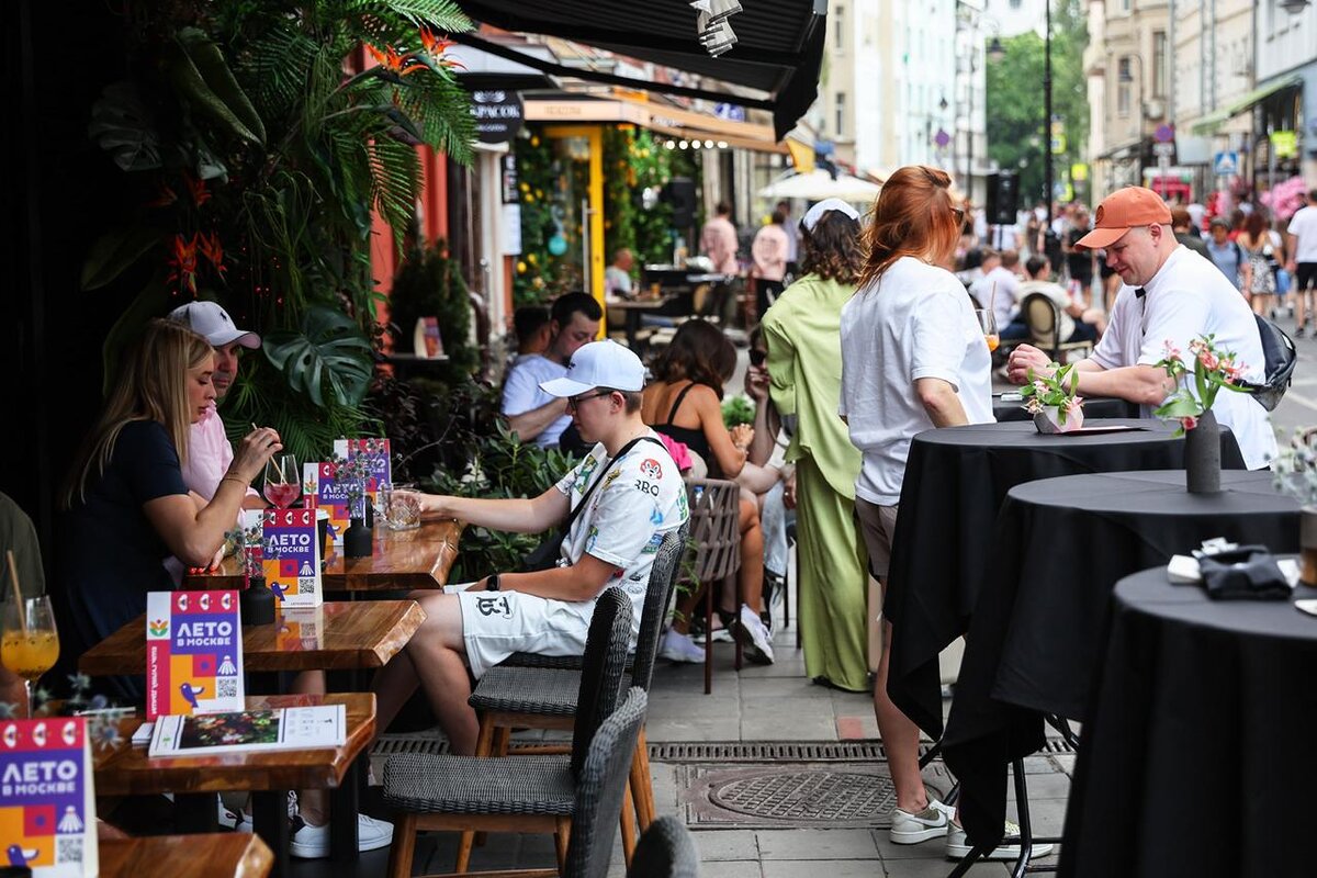 Малая Бронная (Патриаршие пруды). Фото: Департамент торговли города Москвы