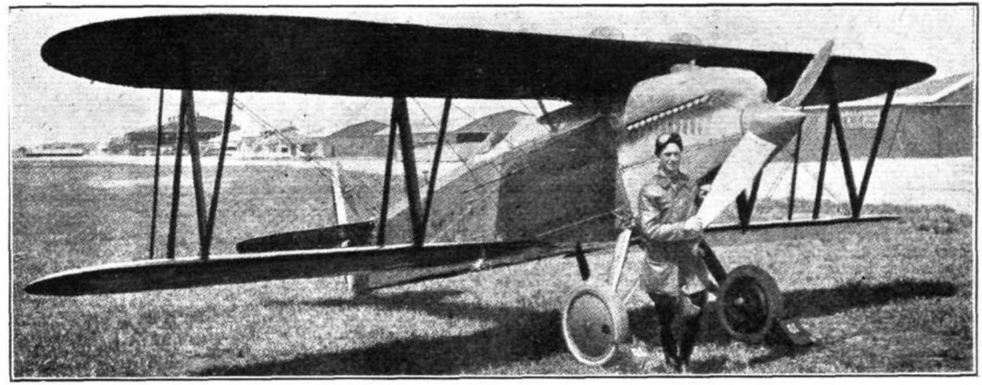  ИСТРЕБИТЕЛЬ-БИПЛАН CURTISS P.W.8: успешный американский одноместный истребитель, оснащенный двигателем Curtiss D.12. Именно на машине этого типа лейтенант К. Л. Моэн 23 июня прошлого года в течение светового дня совершил свой великий перелет из Нью-Йорка в Сан-Франциско