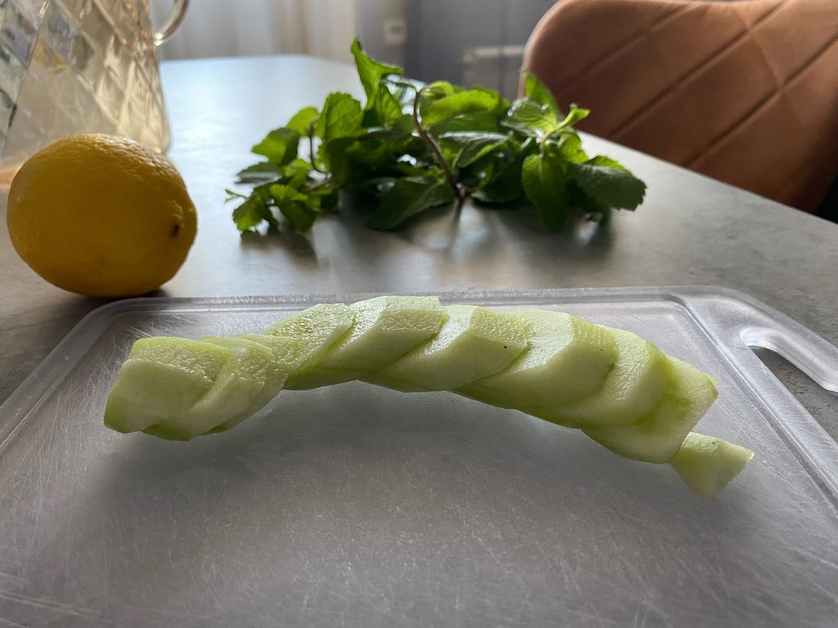 Ингредиенты для воды Сасси легко найти в любое время года