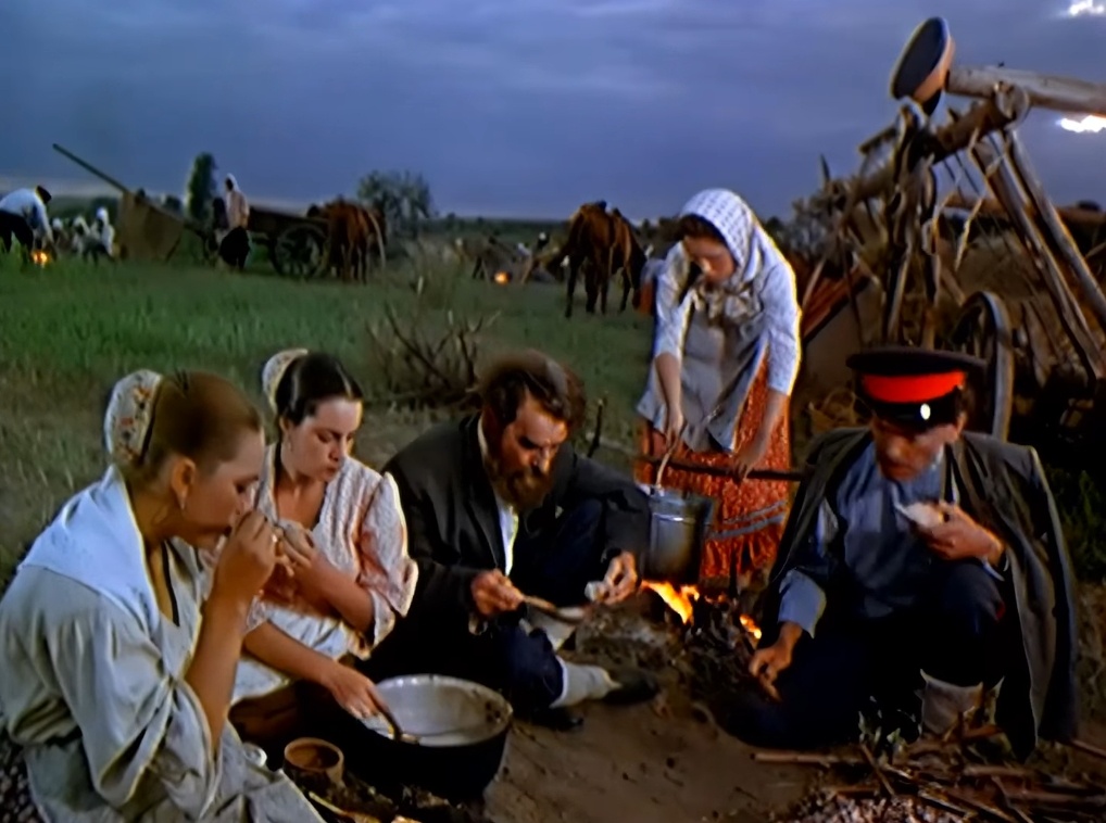 Кадр из фильма "Тихий Дон"