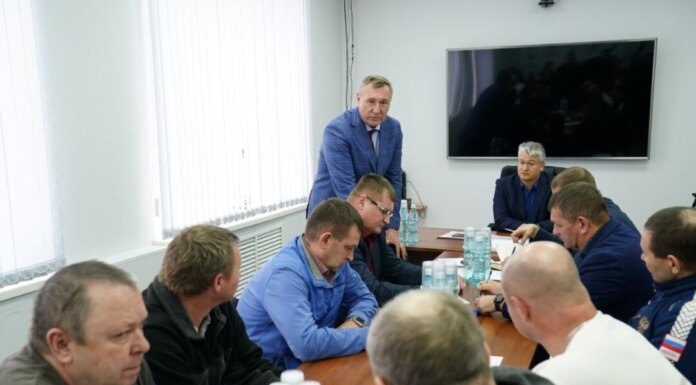    В Кузбассе прошло заседание рабочей группы по ситуации на ООО «Шахта «Инская». Фото: ako.ru