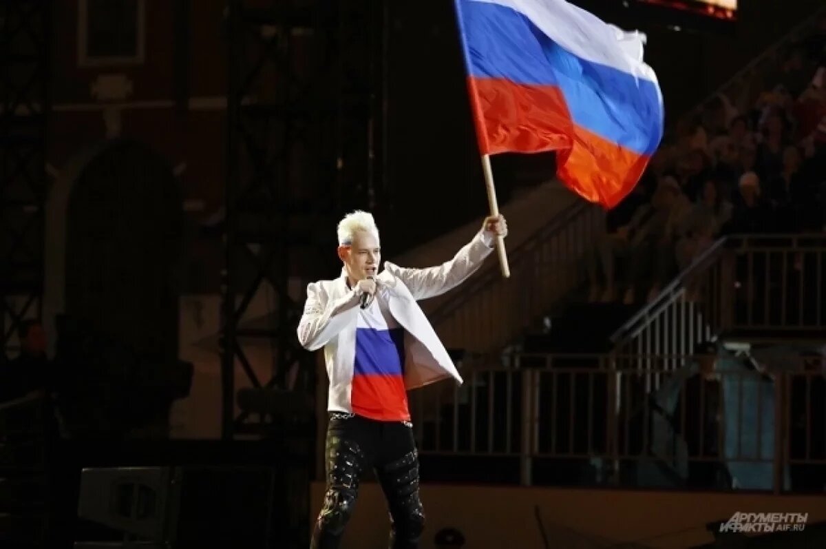    SHAMAN ответил, не пиар ли его патриотические песни