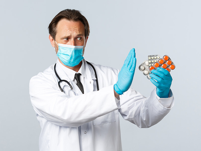 Фармацевты смогут самостоятельно назначать лечение