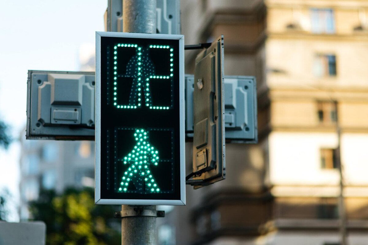    В столице обновили и установили новые светофоры. Пресс-служба ЦОДД