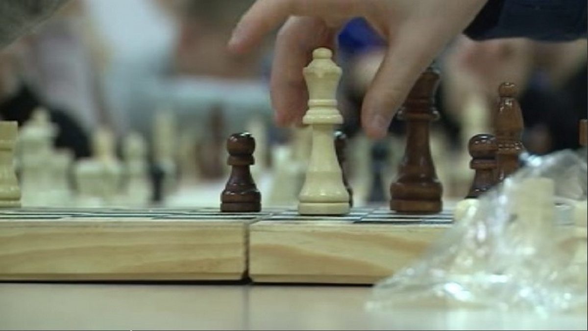    В Курске провели турнир по шахматам и шашкам для ребят, эвакуированных из приграничья